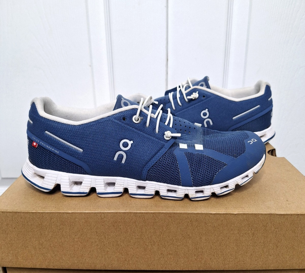 On Cloud 5 Denim White Running Shoe size 9 Women's